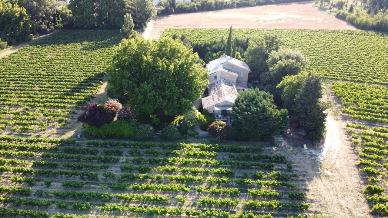 Mas Du Clos De L'Escarrat Jonquieres  外观 照片