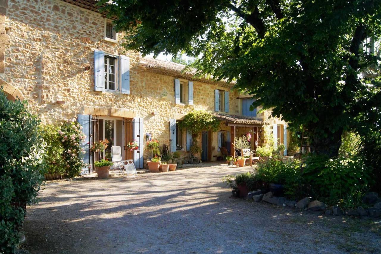 Mas Du Clos De L'Escarrat Jonquieres  外观 照片