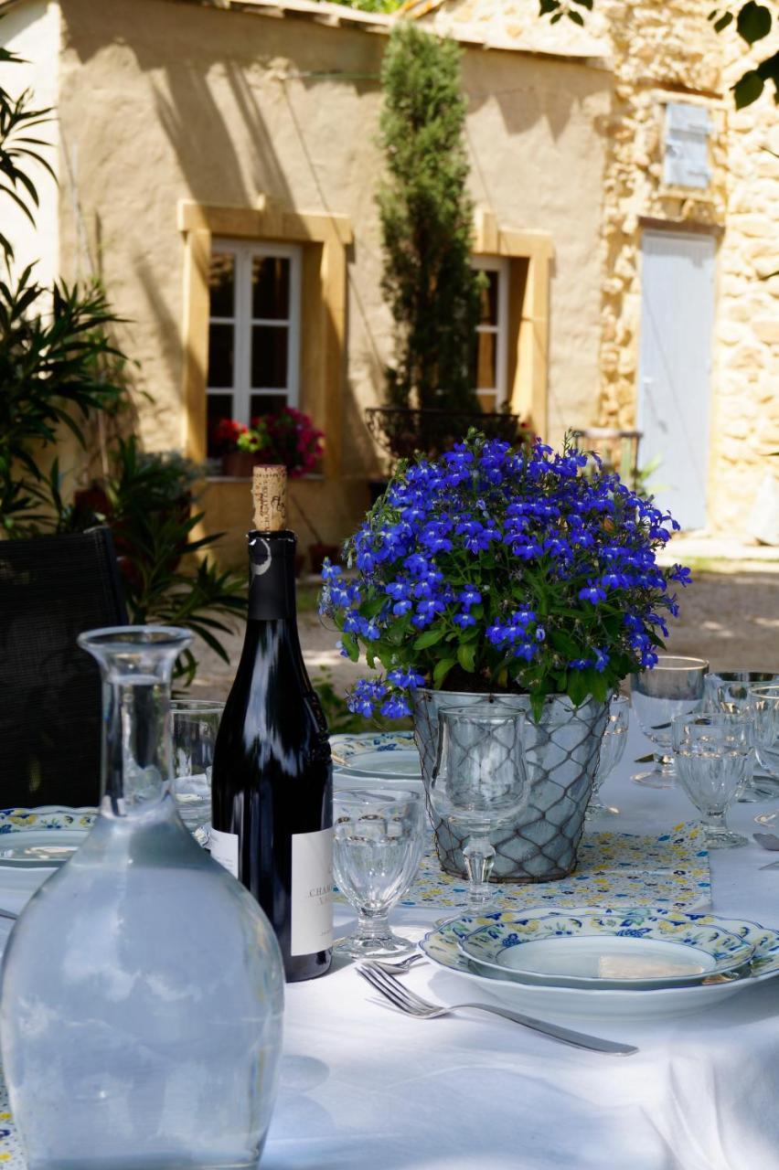 Mas Du Clos De L'Escarrat Jonquieres  外观 照片